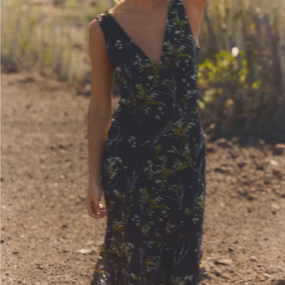 Zara Black Mesh Dress V-Neck Maxi dress - Picture 2 of 5